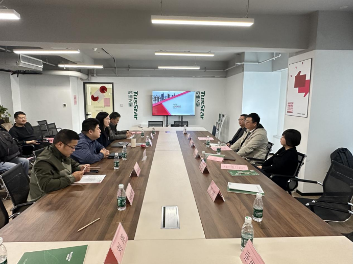 1763363903421 1763363903421